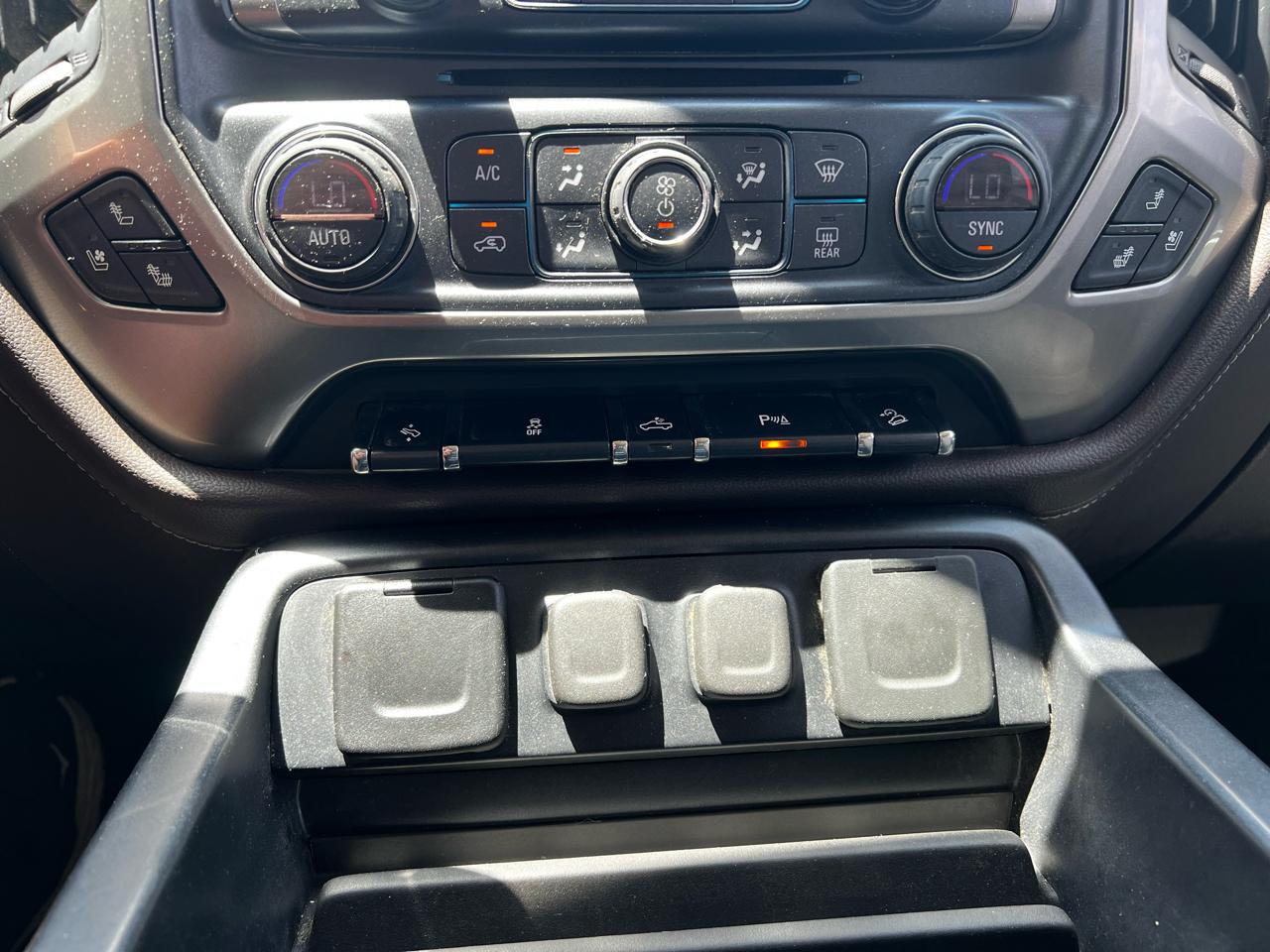 Chevrolet Silverado 1500 LTZ Crew Cab 4WD 2018
