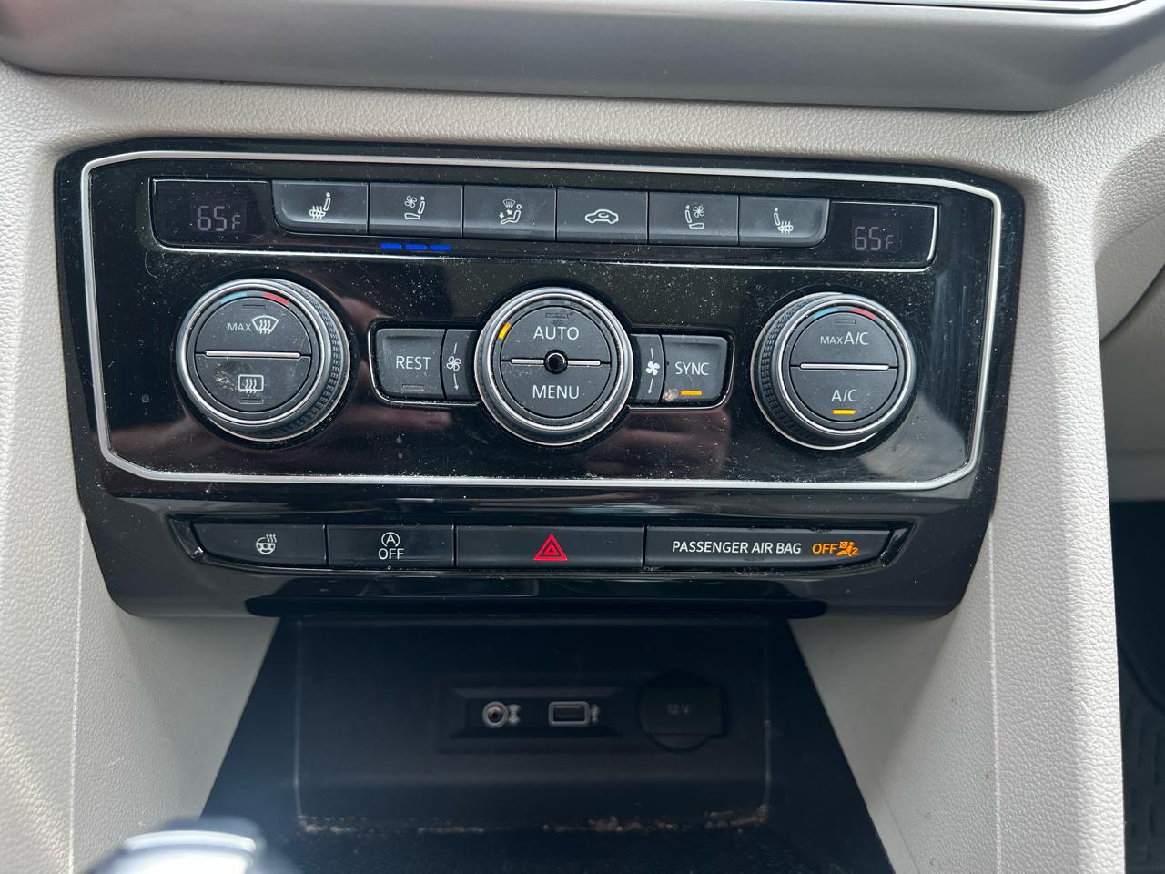 Volkswagen Atlas V6 SEL Premium AWD 2019