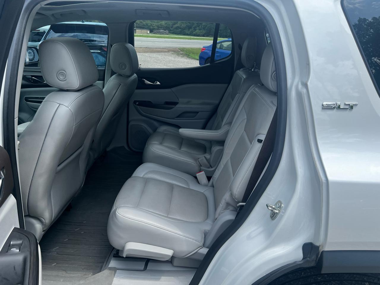 GMC Acadia SLT-1 FWD 2019