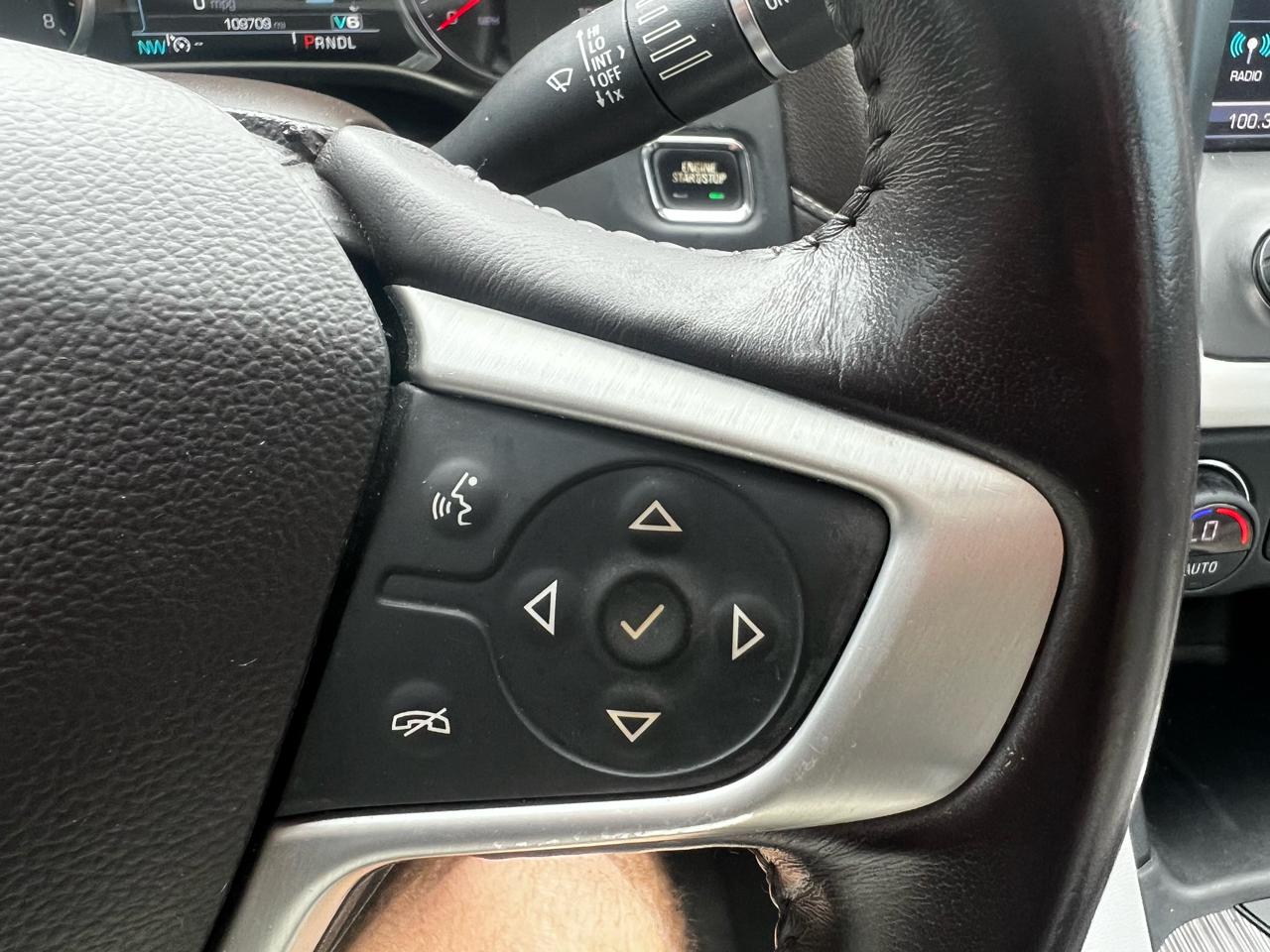 GMC Acadia SLT-1 FWD 2019