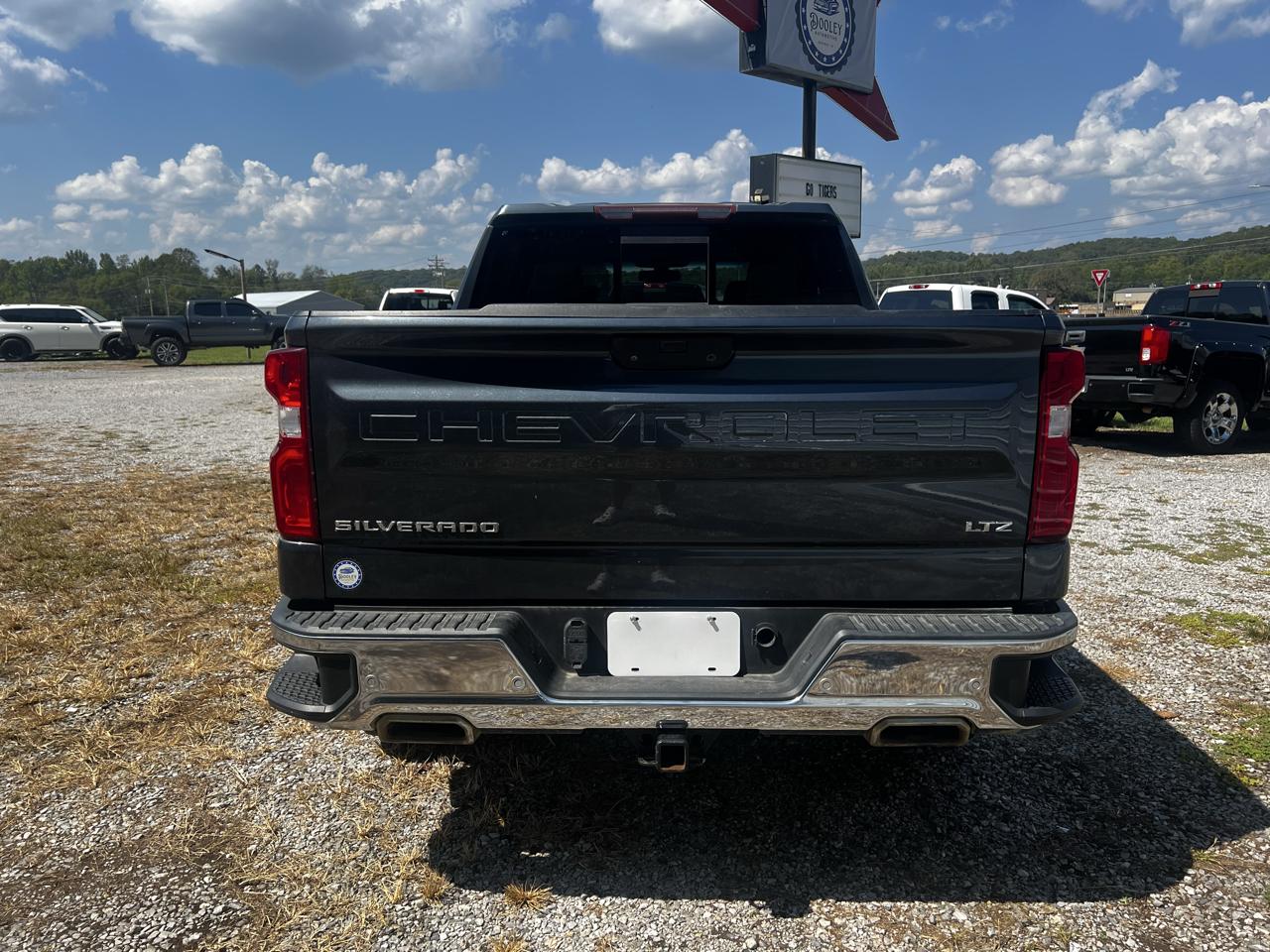 Chevrolet Silverado 1500 Limited LTZ Crew Cab 4WD 2022