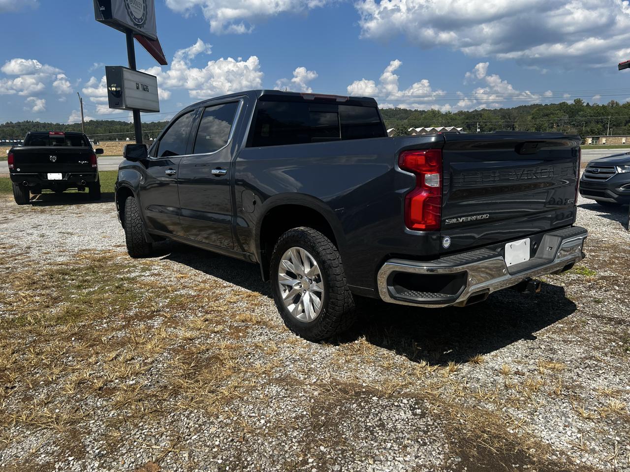Chevrolet Silverado 1500 Limited LTZ Crew Cab 4WD 2022