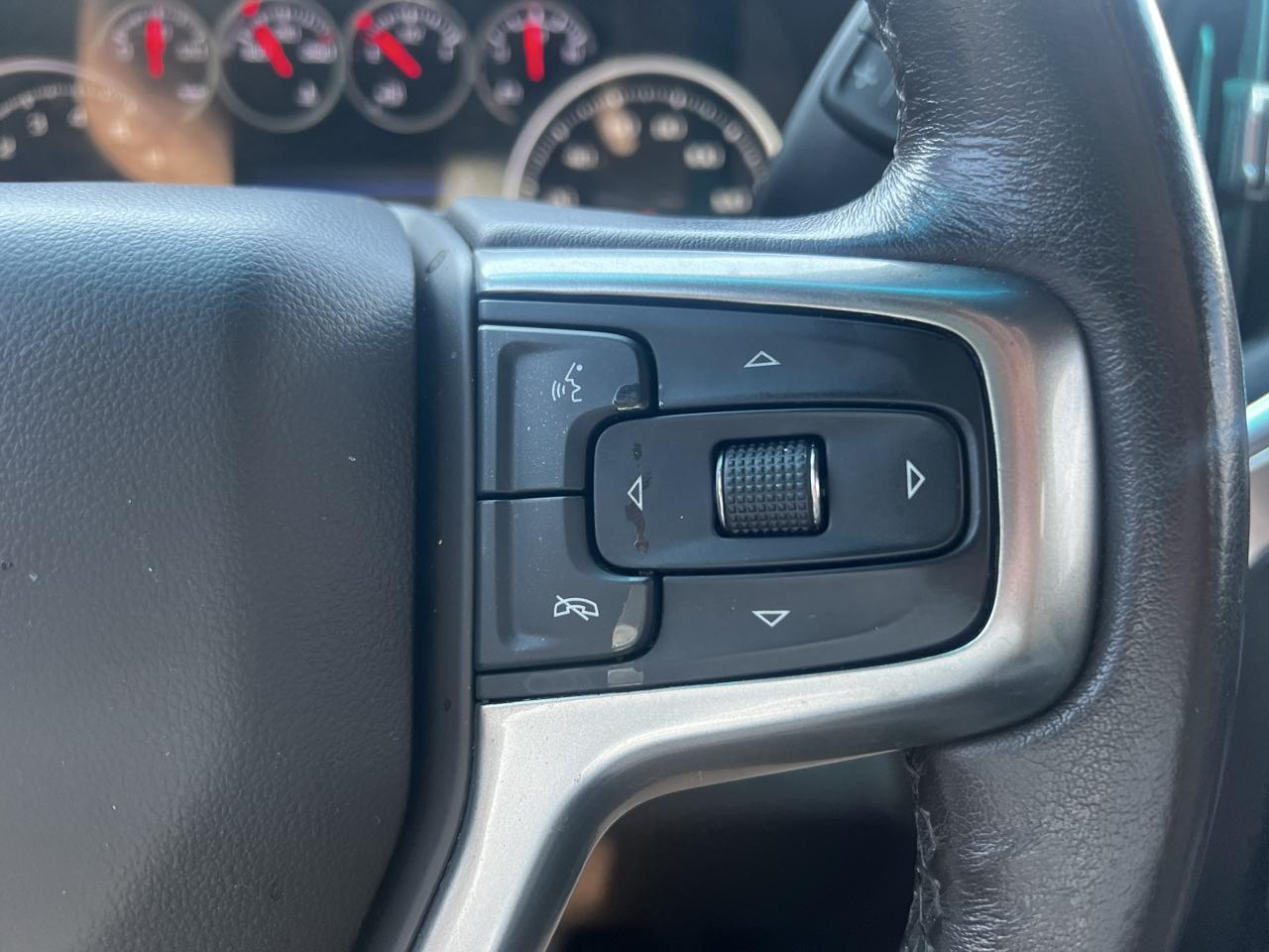 Chevrolet Silverado 1500 Limited LTZ Crew Cab 4WD 2022