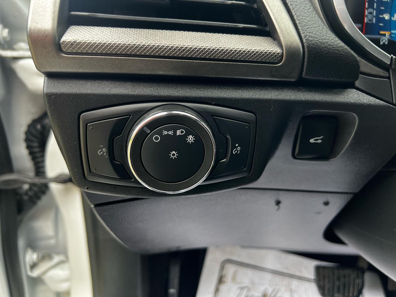 Ford Fusion SE 2020