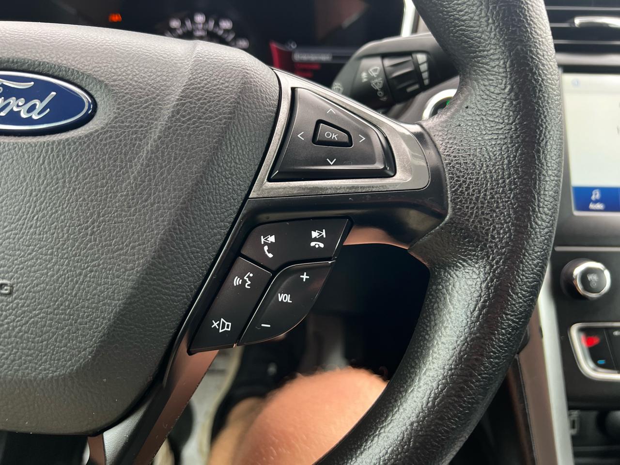 Ford Fusion SE 2020