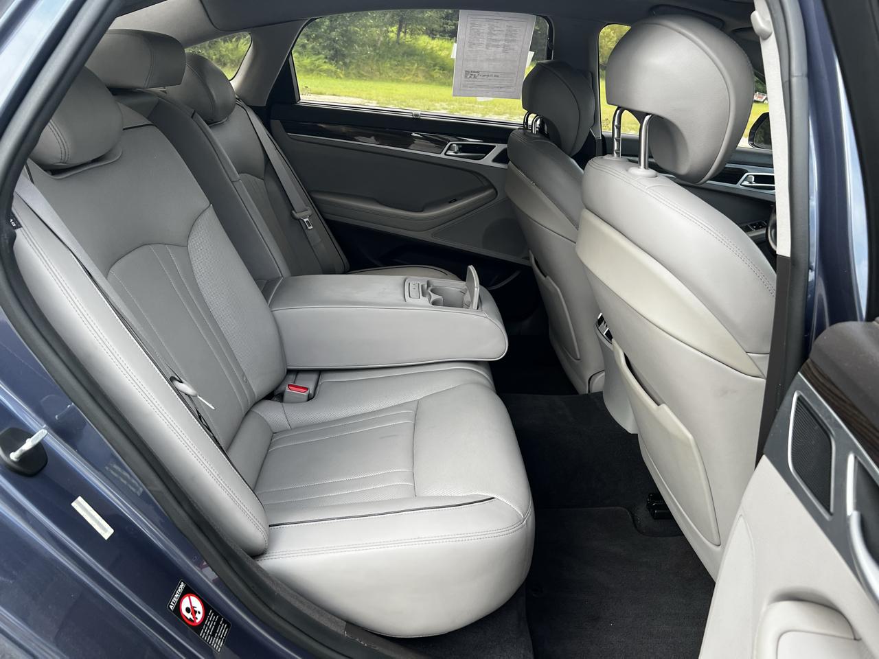Hyundai Genesis 3.8L 2015