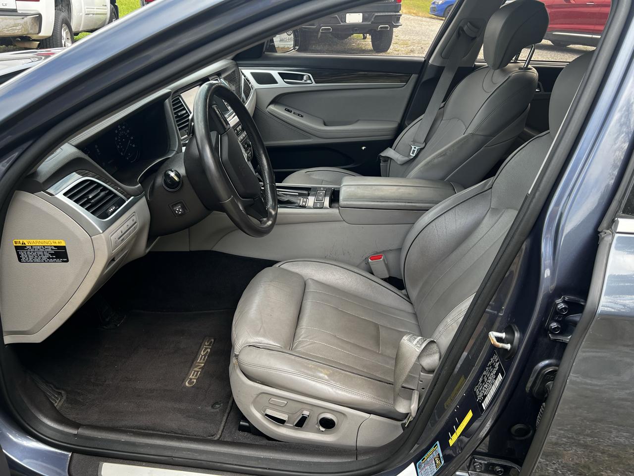 Hyundai Genesis 3.8L 2015