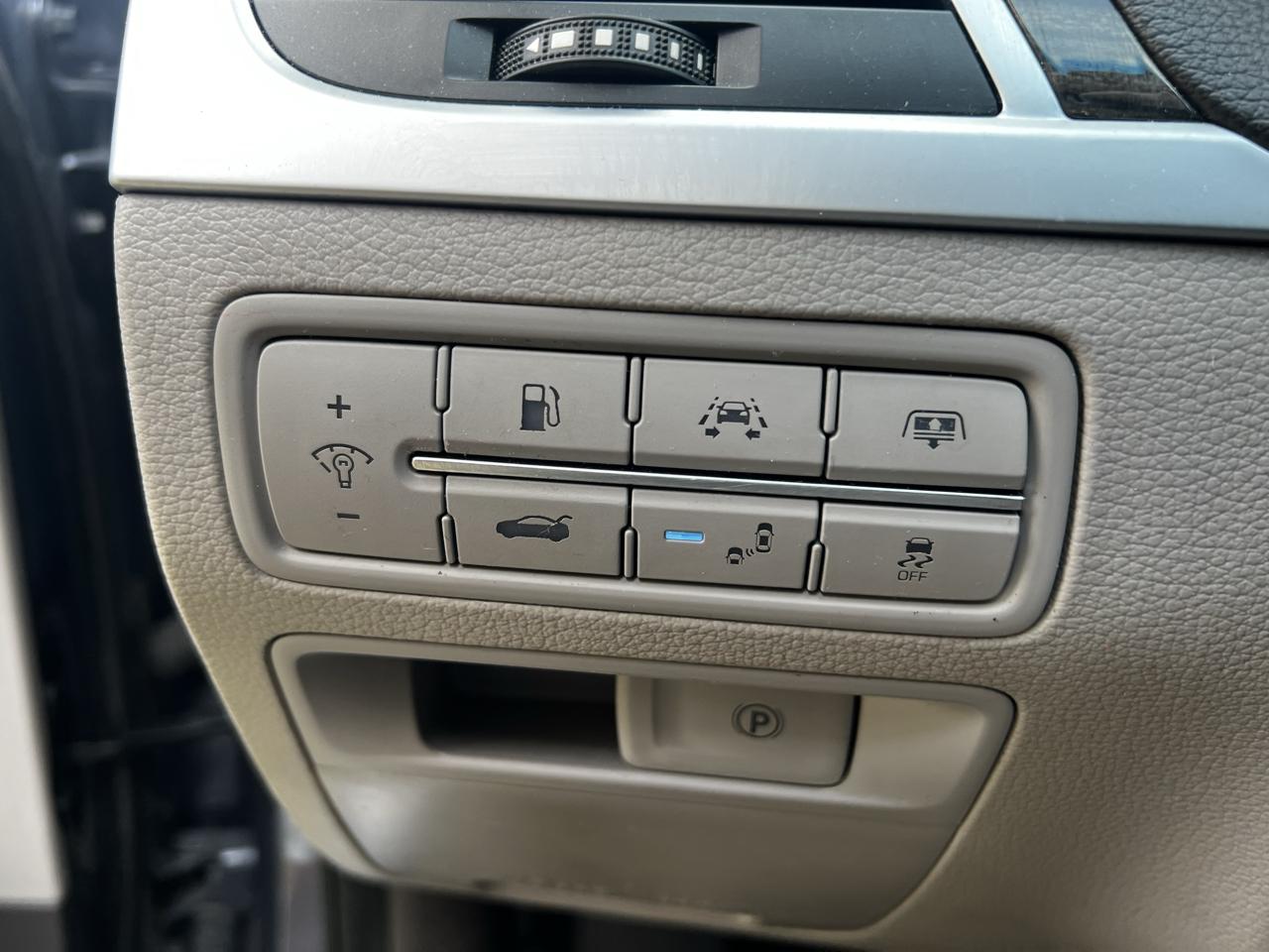 Hyundai Genesis 3.8L 2015