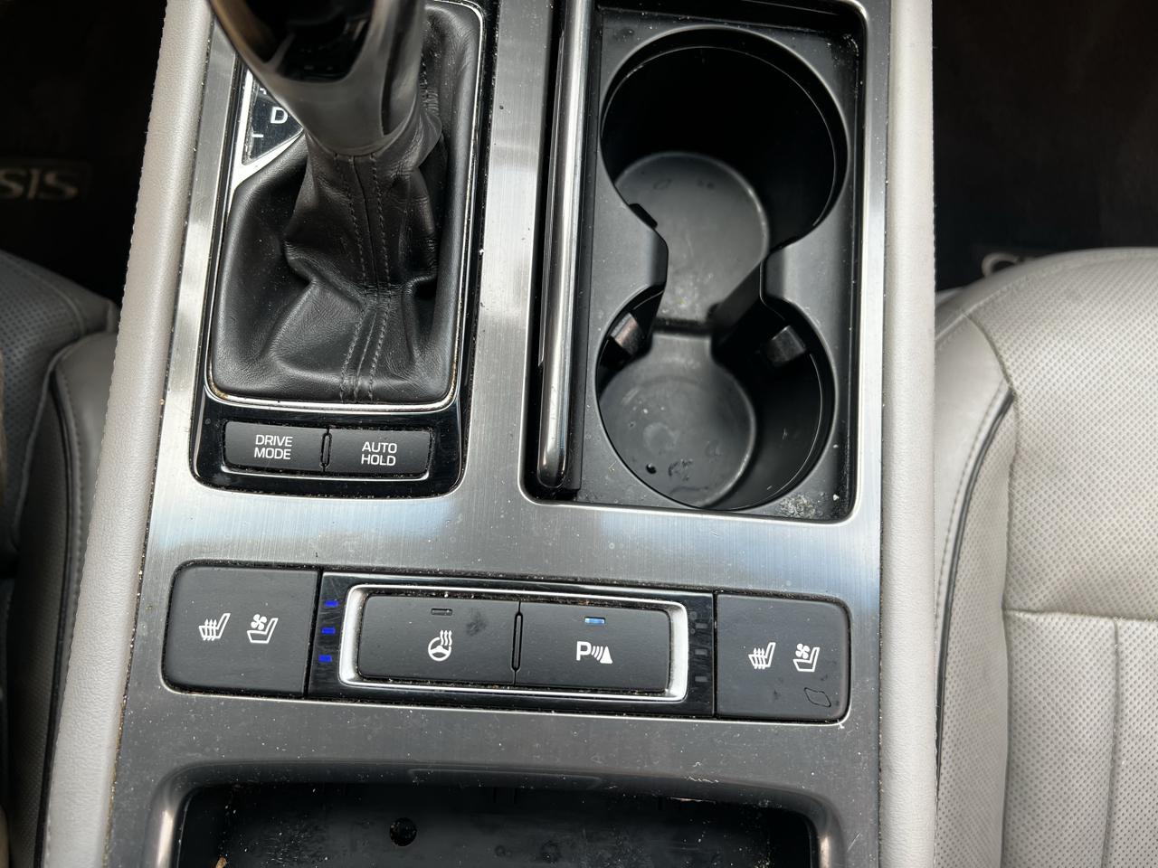 Hyundai Genesis 3.8L 2015