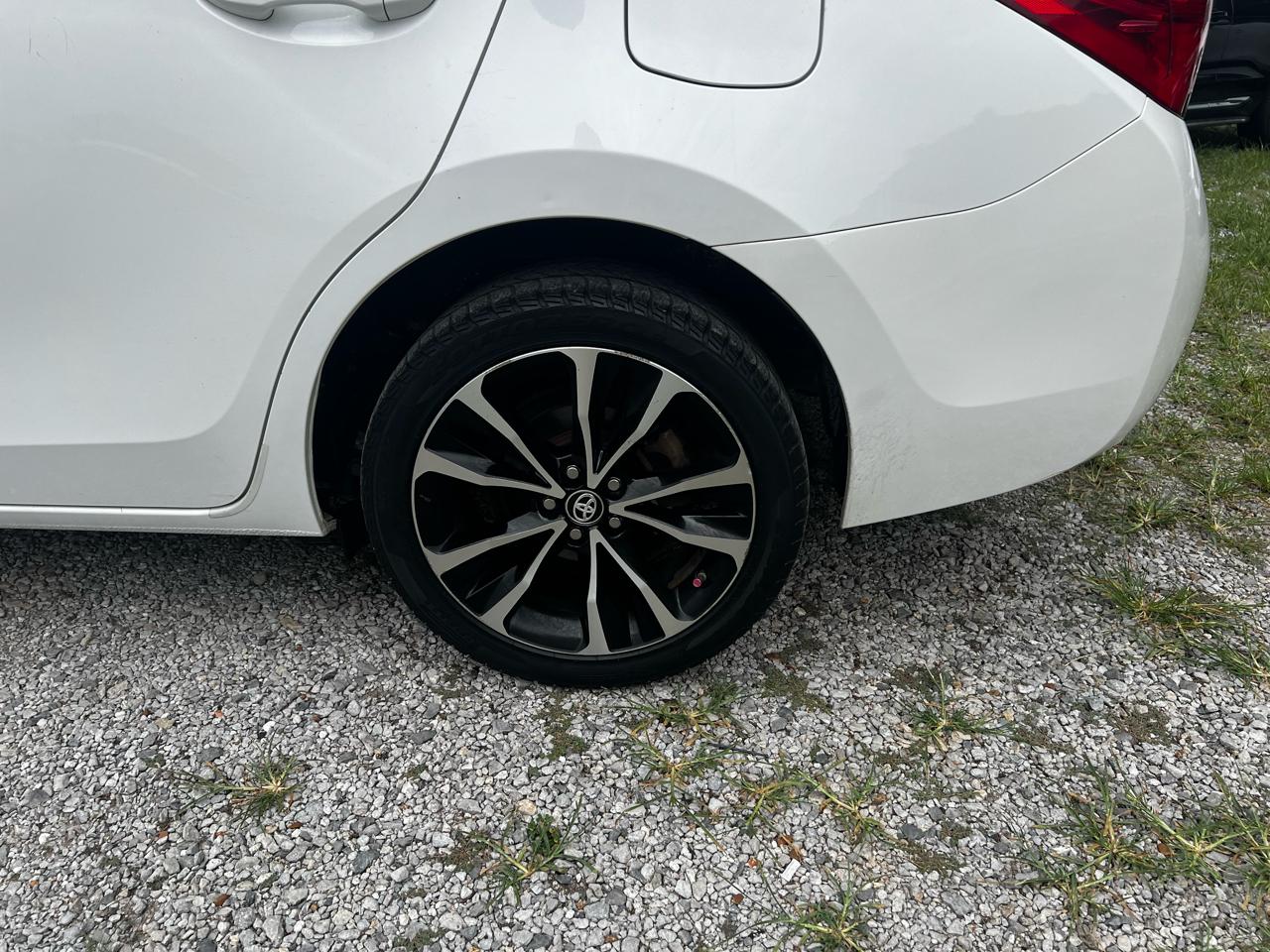 Toyota Corolla SE 4D Sedan at 2018