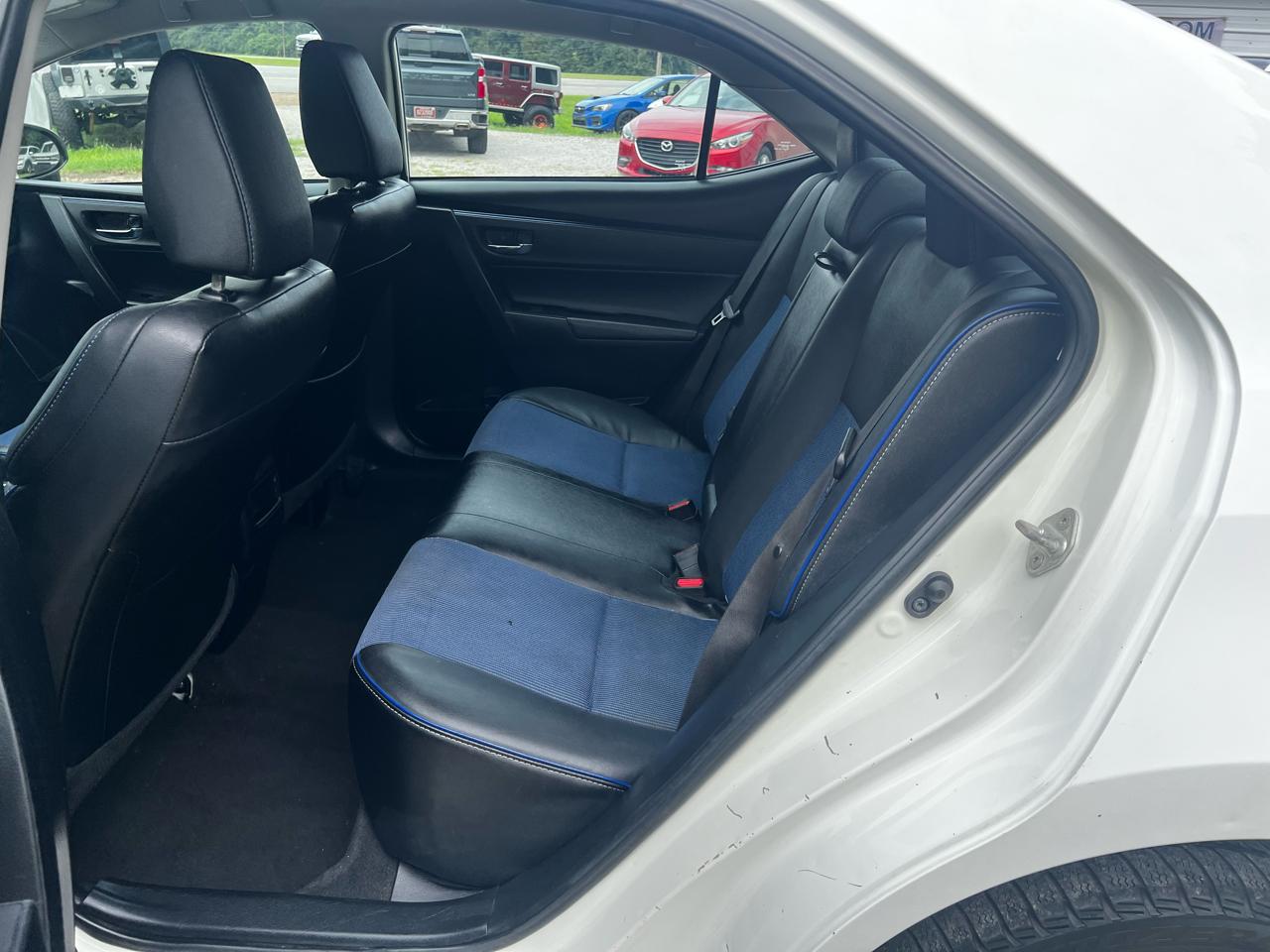 Toyota Corolla SE 4D Sedan at 2018
