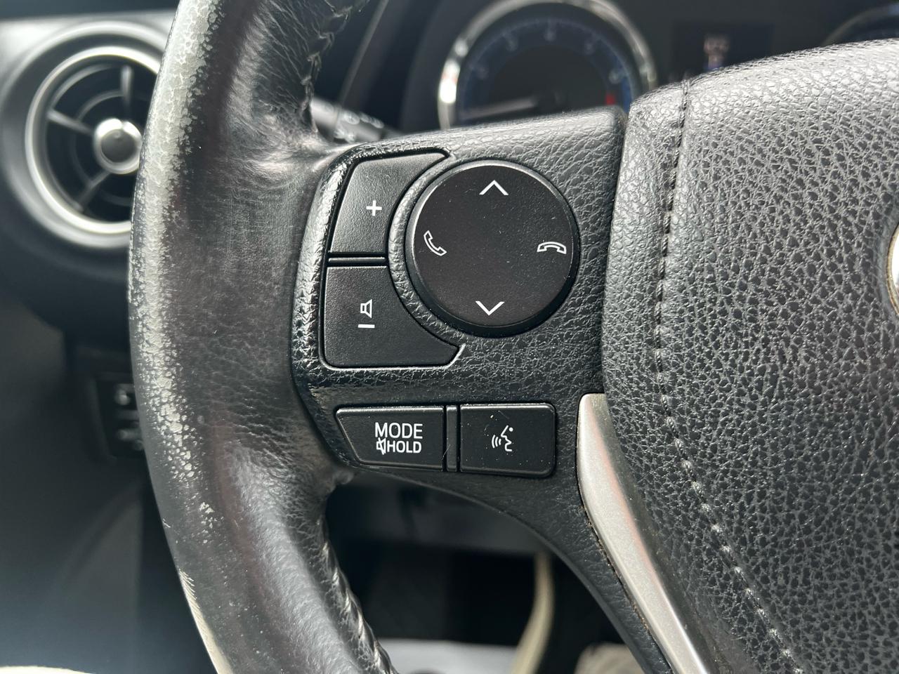 Toyota Corolla SE 4D Sedan at 2018