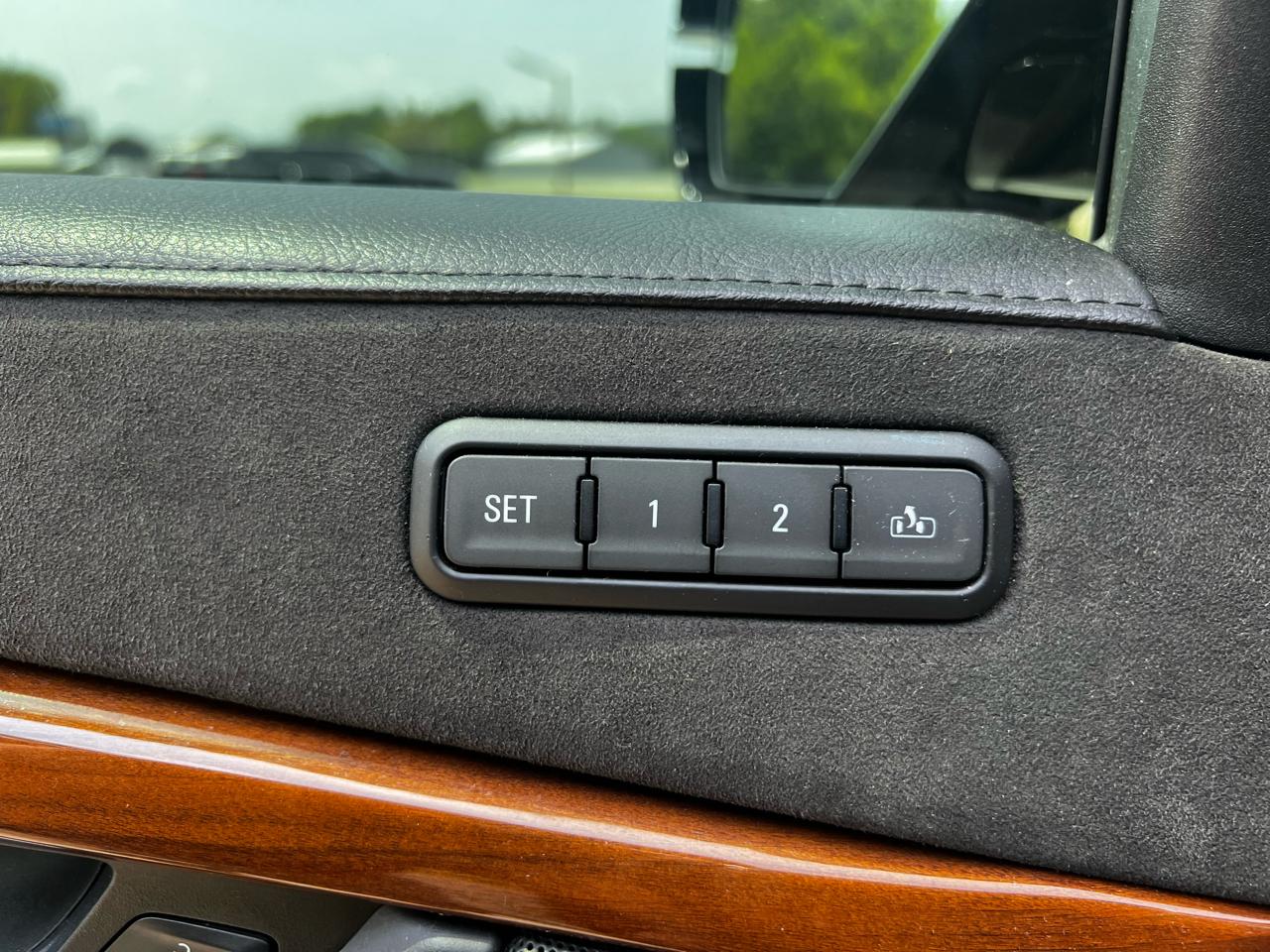 Cadillac Escalade Luxury 4WD 2018