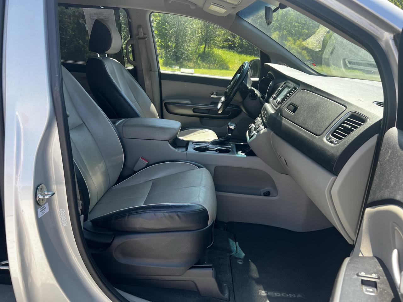 Kia Sedona LX 2019