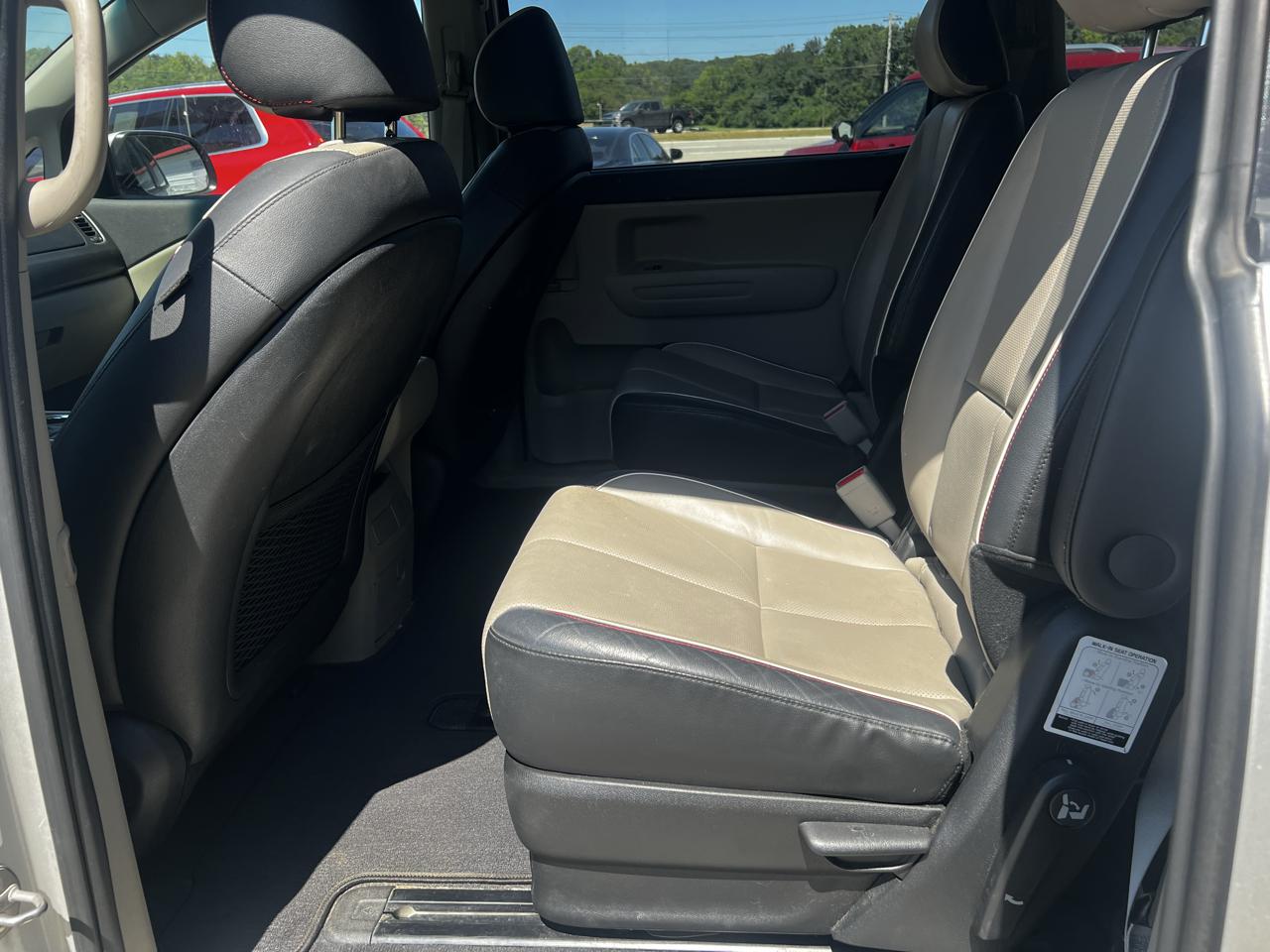 Kia Sedona LX 2019