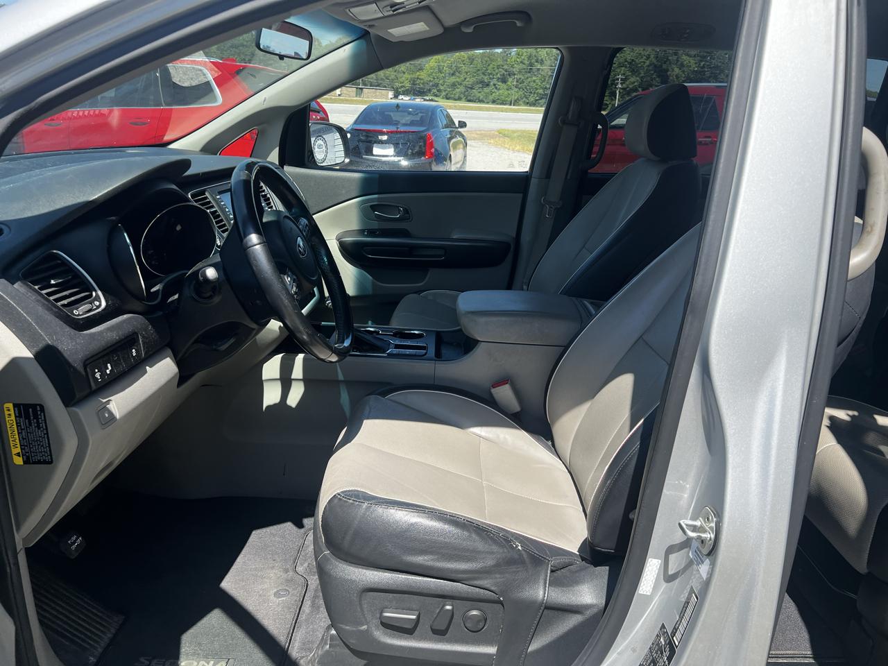 Kia Sedona LX 2019