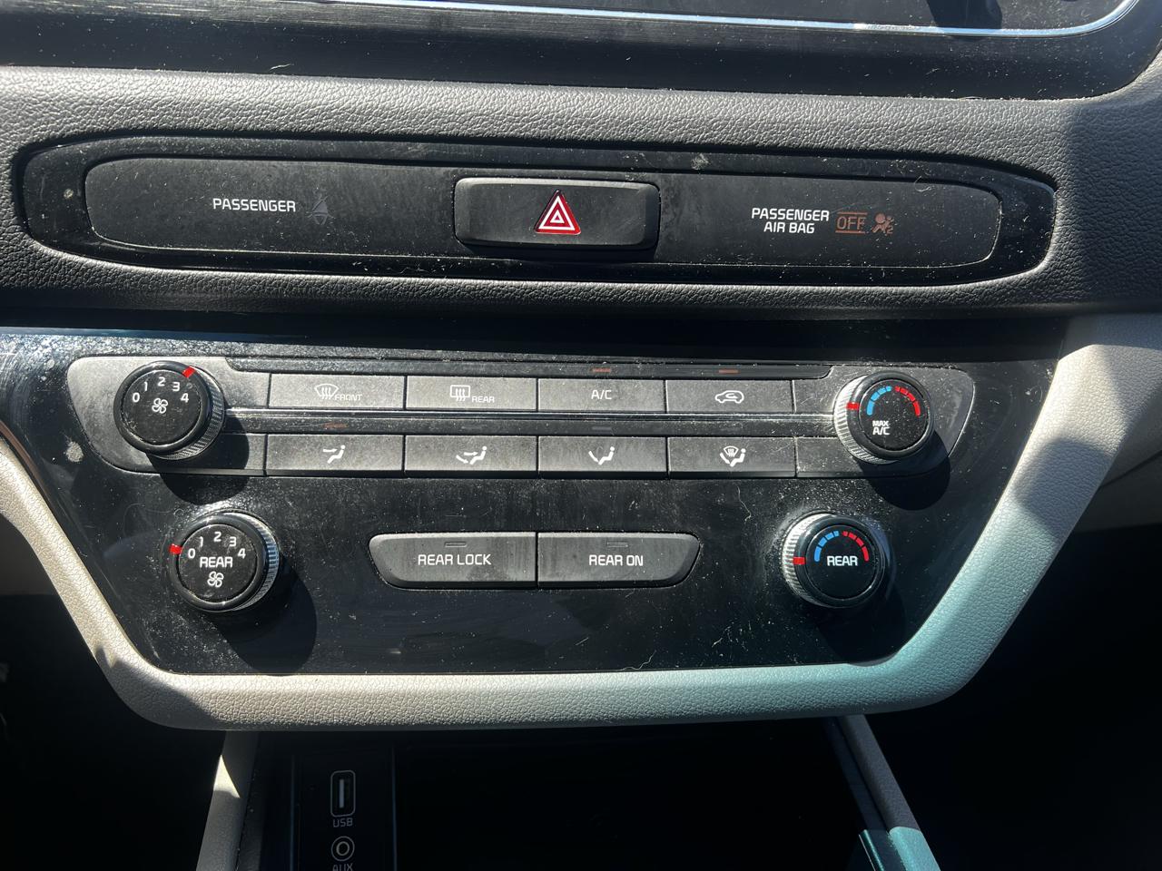 Kia Sedona LX 2019