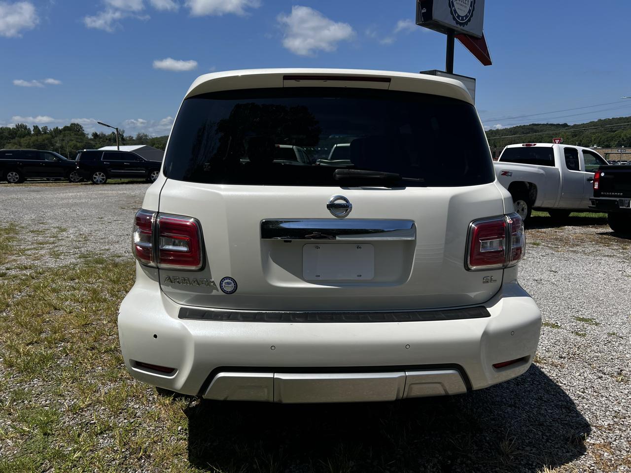 Nissan Armada SV 2WD 2017