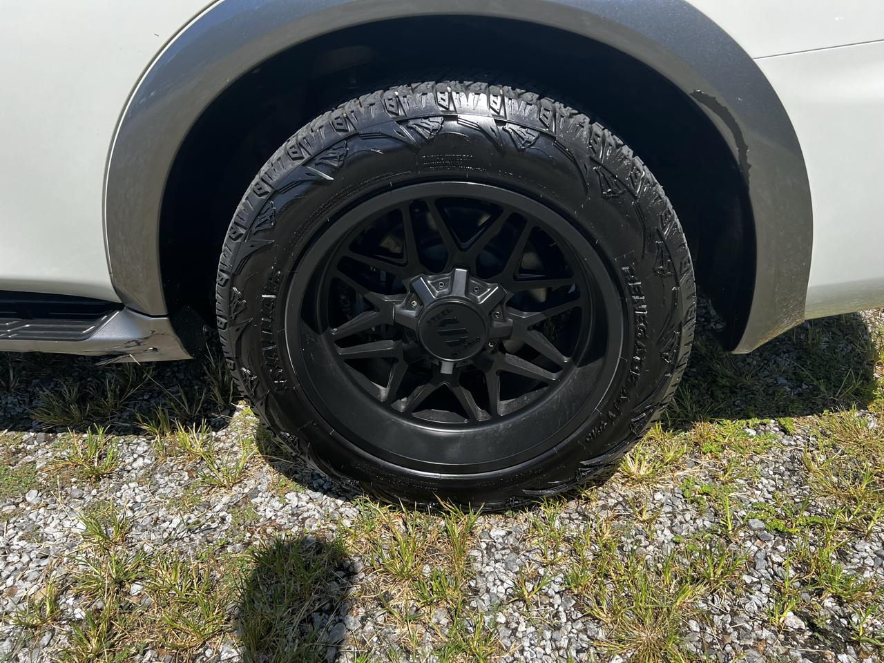 Nissan Armada SV 2WD 2017