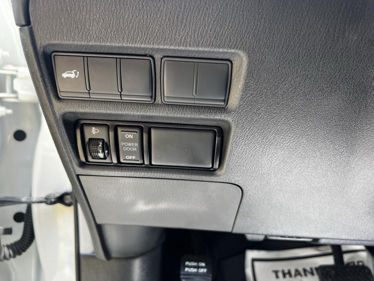 Nissan Armada SV 2WD 2017
