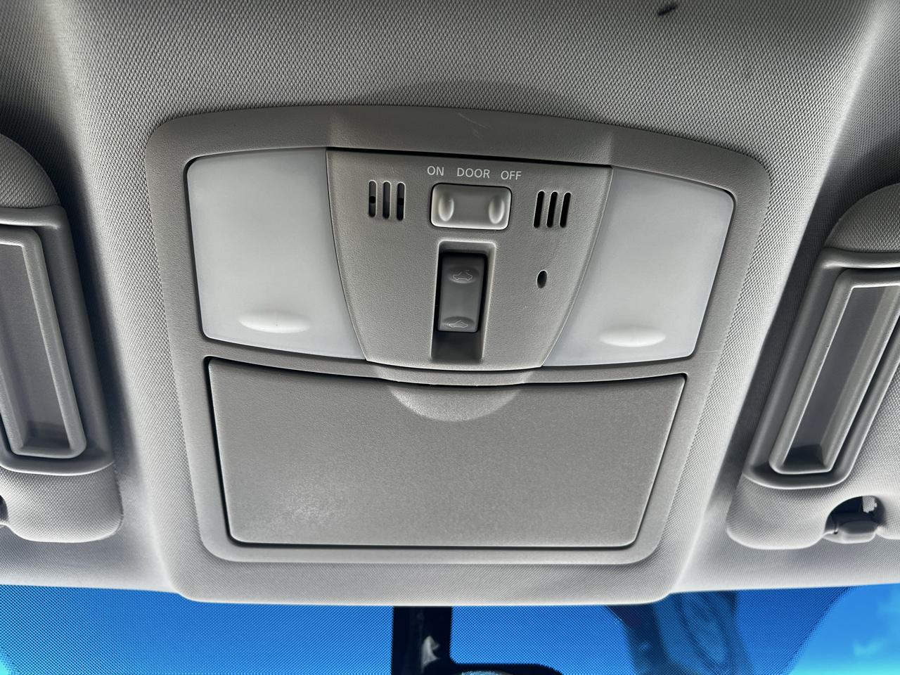 Nissan Armada SV 2WD 2017