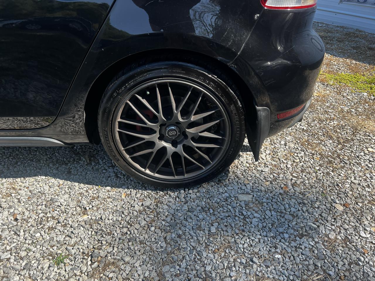 Volkswagen GTI 2.0T Sedan 2010