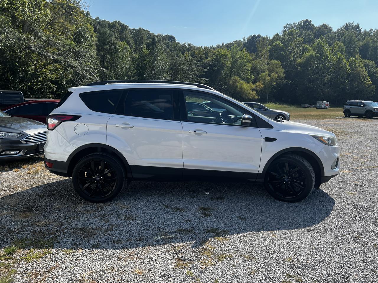 Ford Escape Titanium FWD 2017
