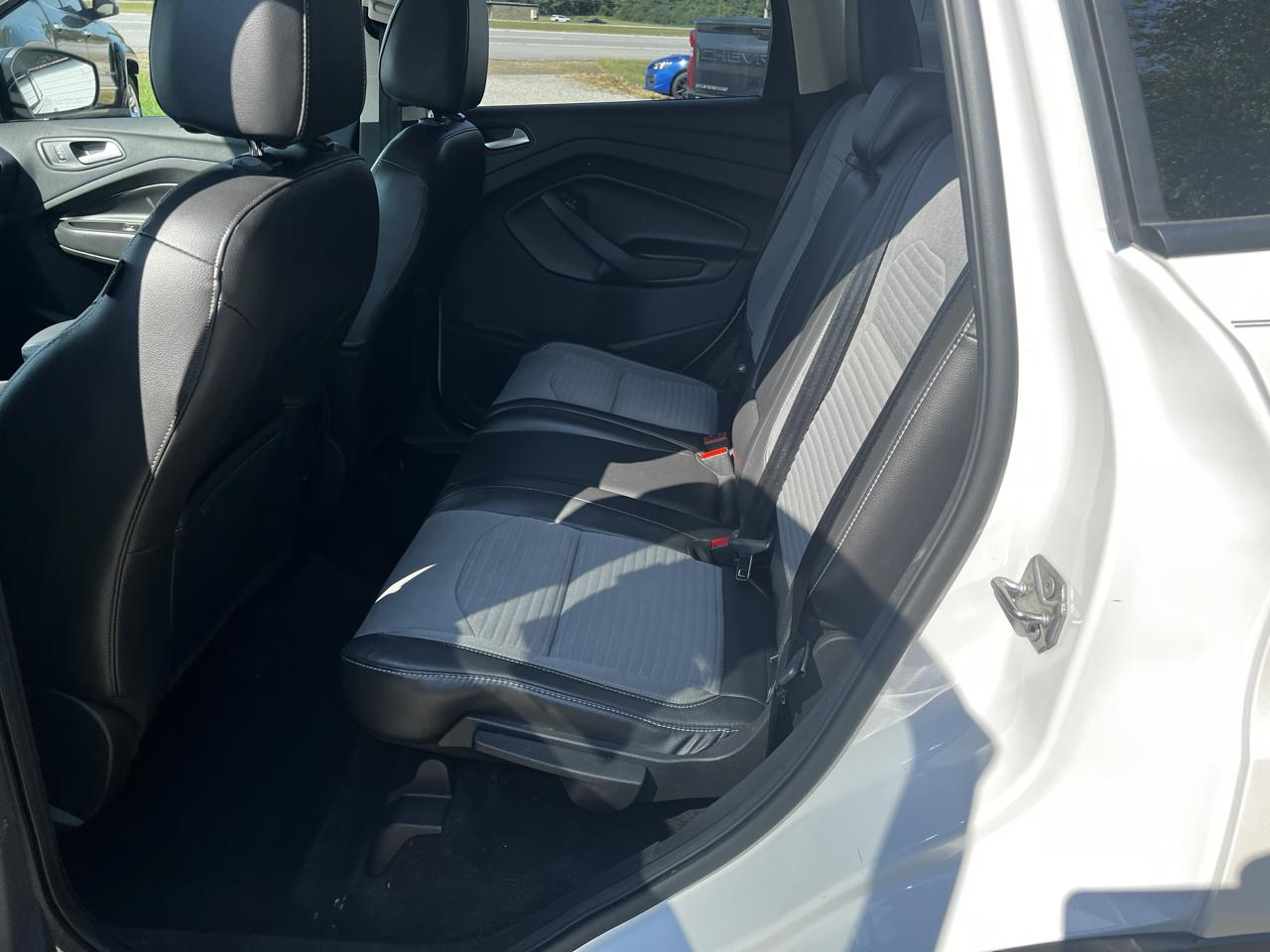 Ford Escape Titanium FWD 2017
