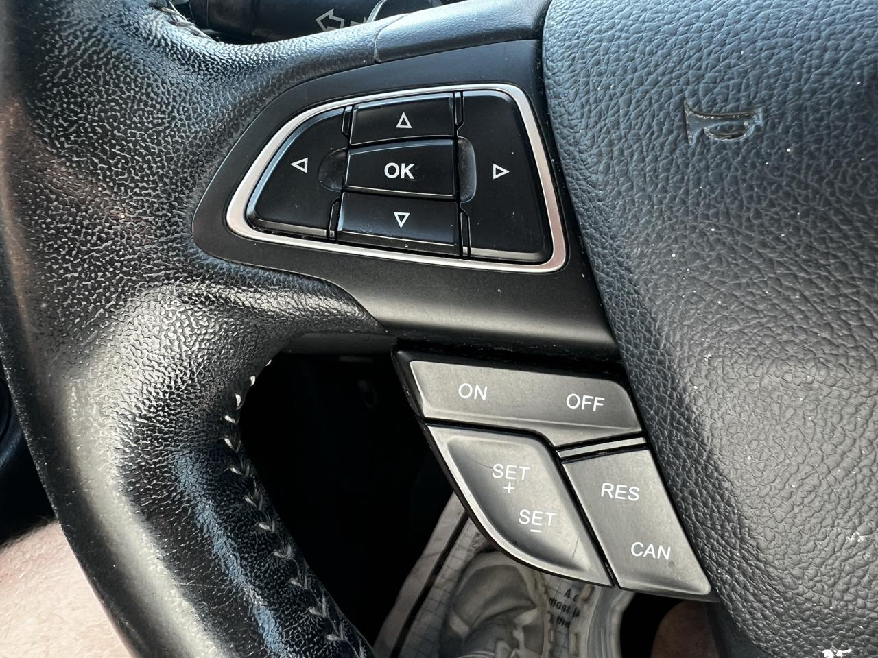Ford Escape Titanium FWD 2017