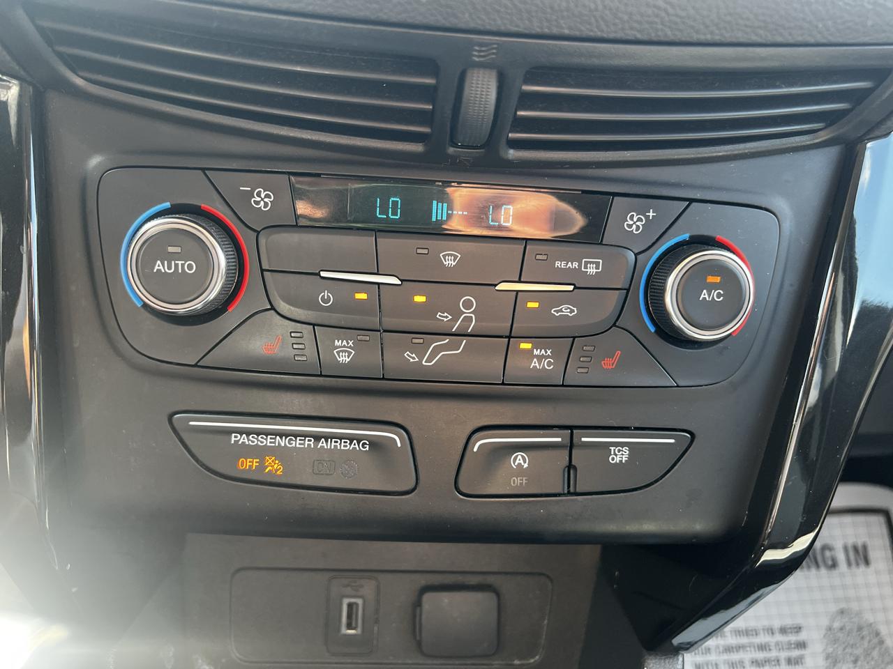 Ford Escape Titanium FWD 2017