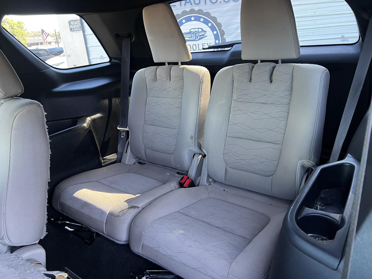 Ford Explorer Base FWD 2013