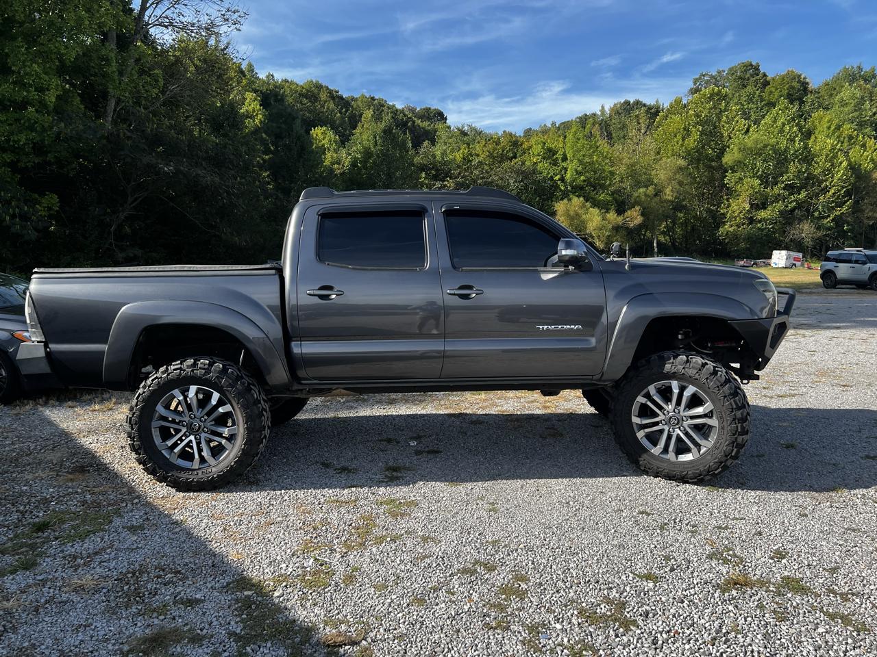 Toyota Tacoma Double Cab V6 4WD 2015