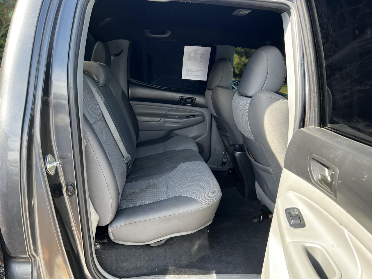 Toyota Tacoma Double Cab V6 4WD 2015