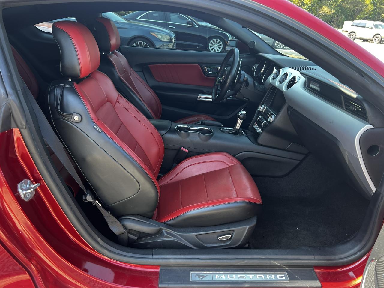Ford Mustang GT Premium Coupe 2015