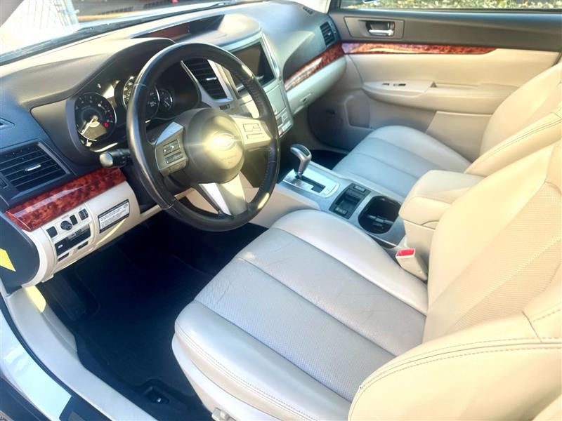 Subaru Outback  2010