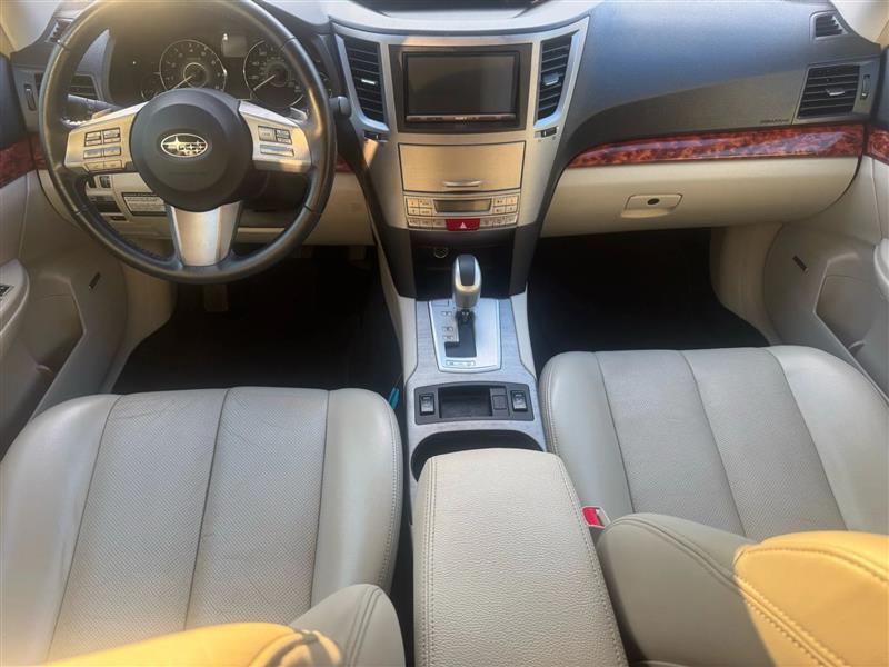 Subaru Outback  2010