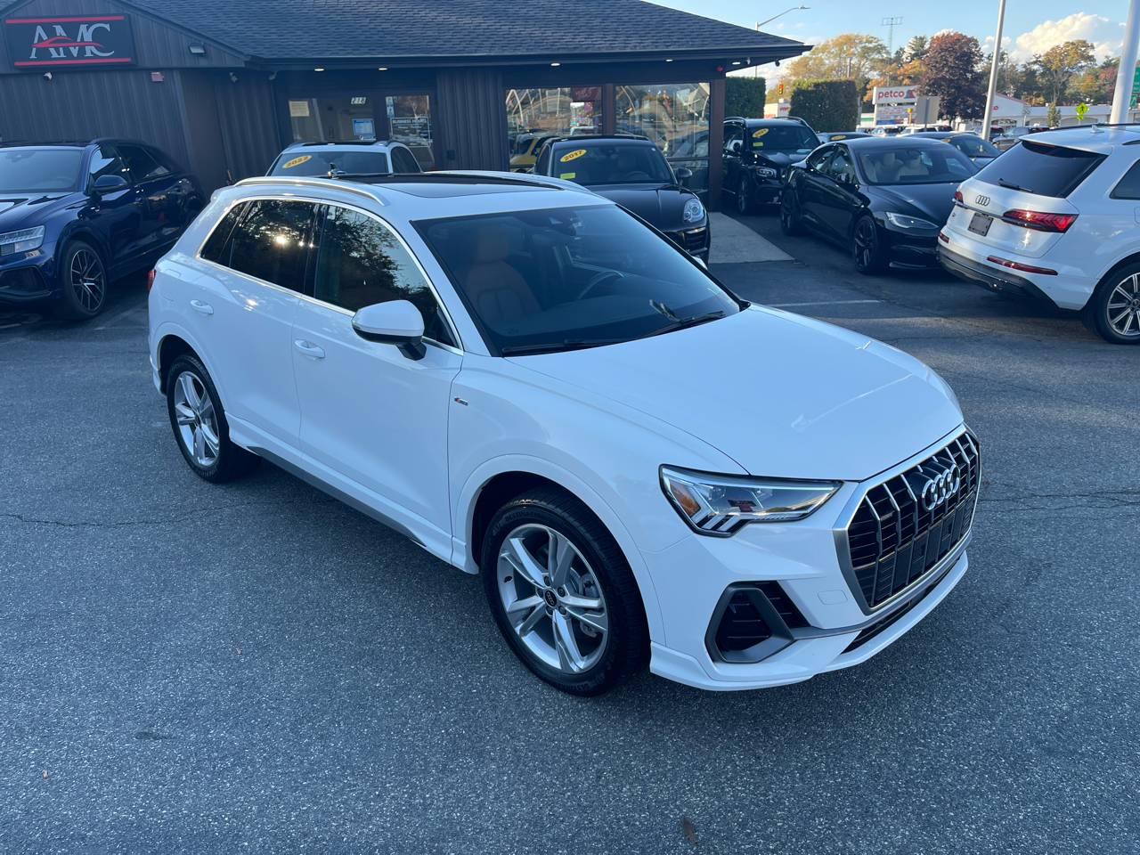Audi Q3 S line Premium 45 TFSI quattro 2023