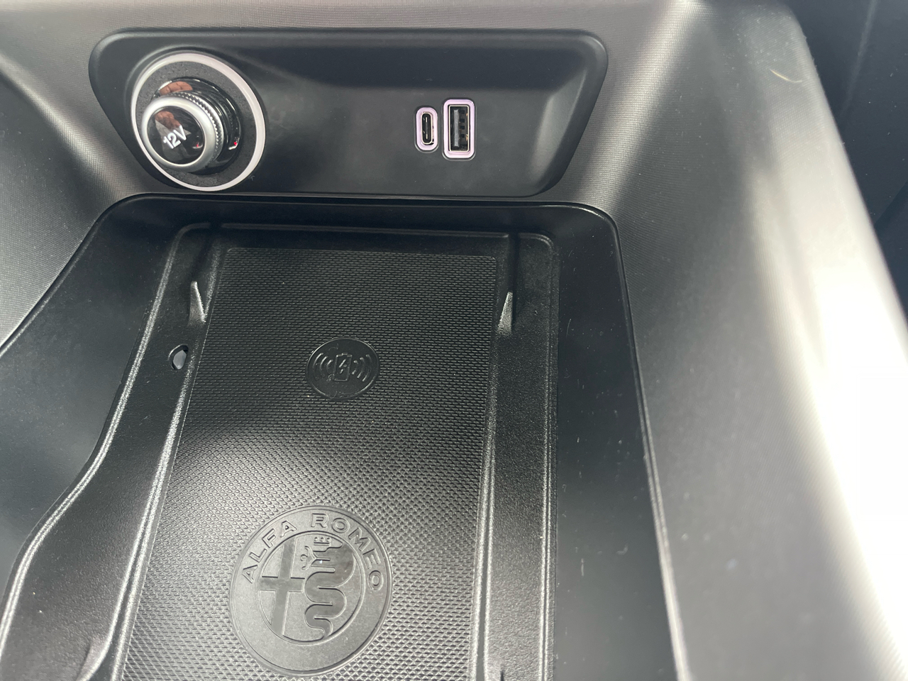 Alfa Romeo Tonale  2024