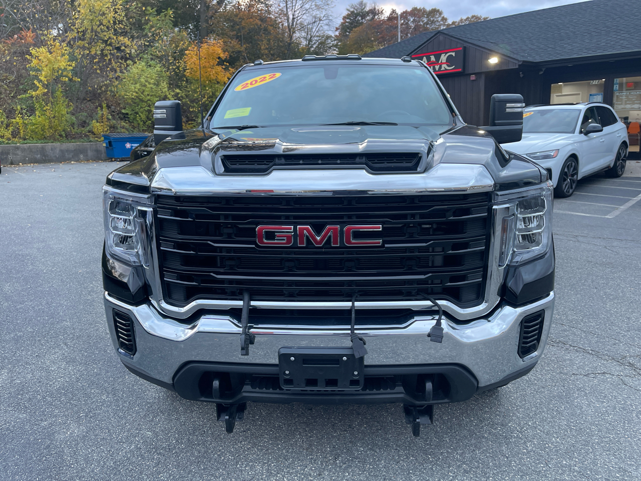 GMC Sierra 3500HD Pro Crew Cab 4WD SB 2022