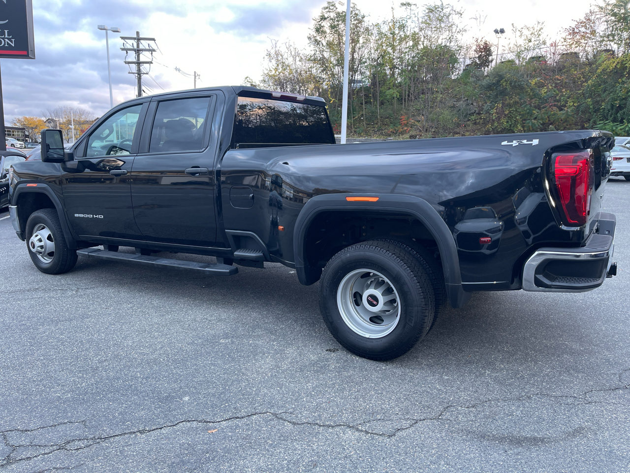 GMC Sierra 3500HD Pro Crew Cab 4WD SB 2022