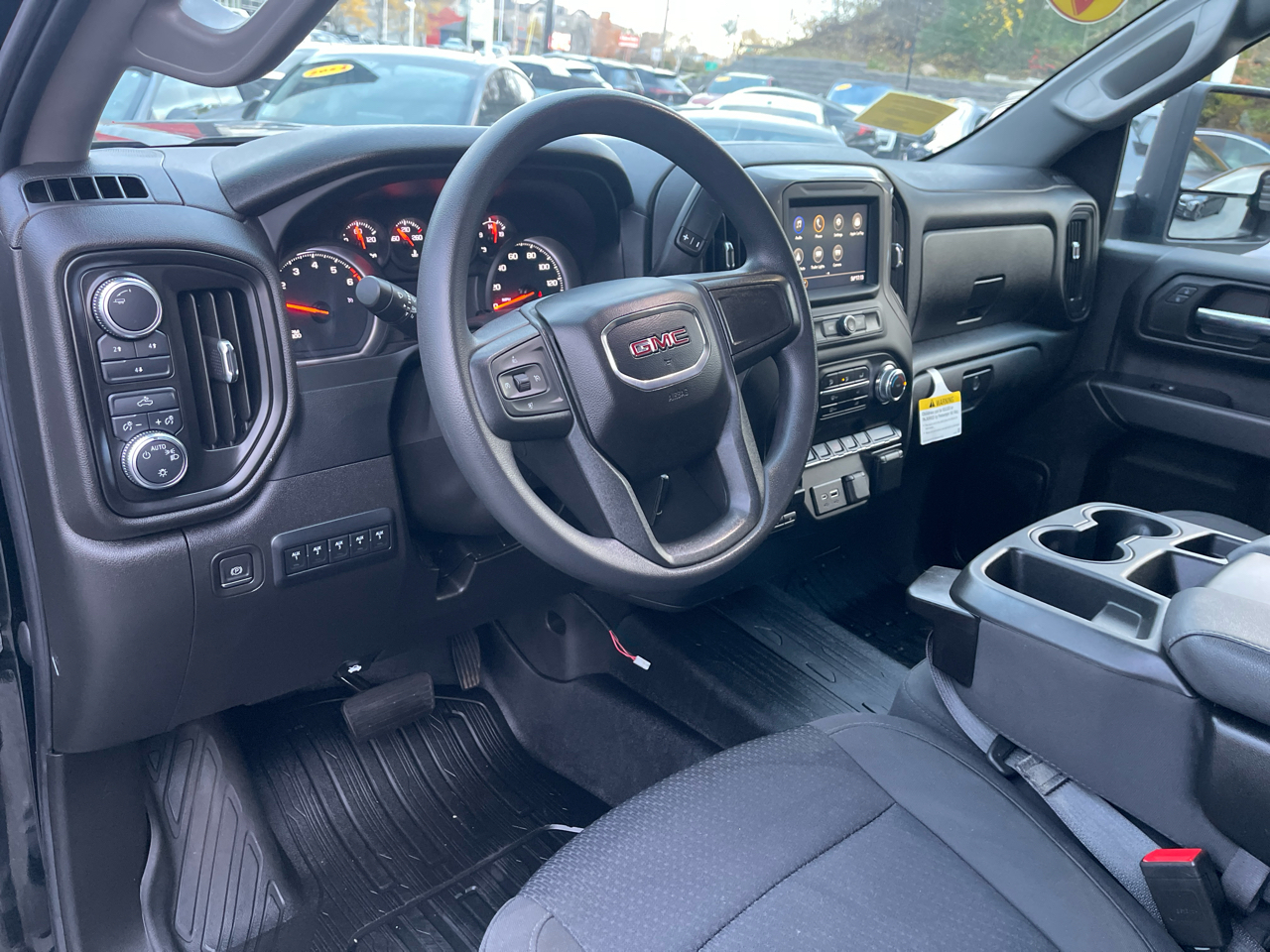 GMC Sierra 3500HD Pro Crew Cab 4WD SB 2022