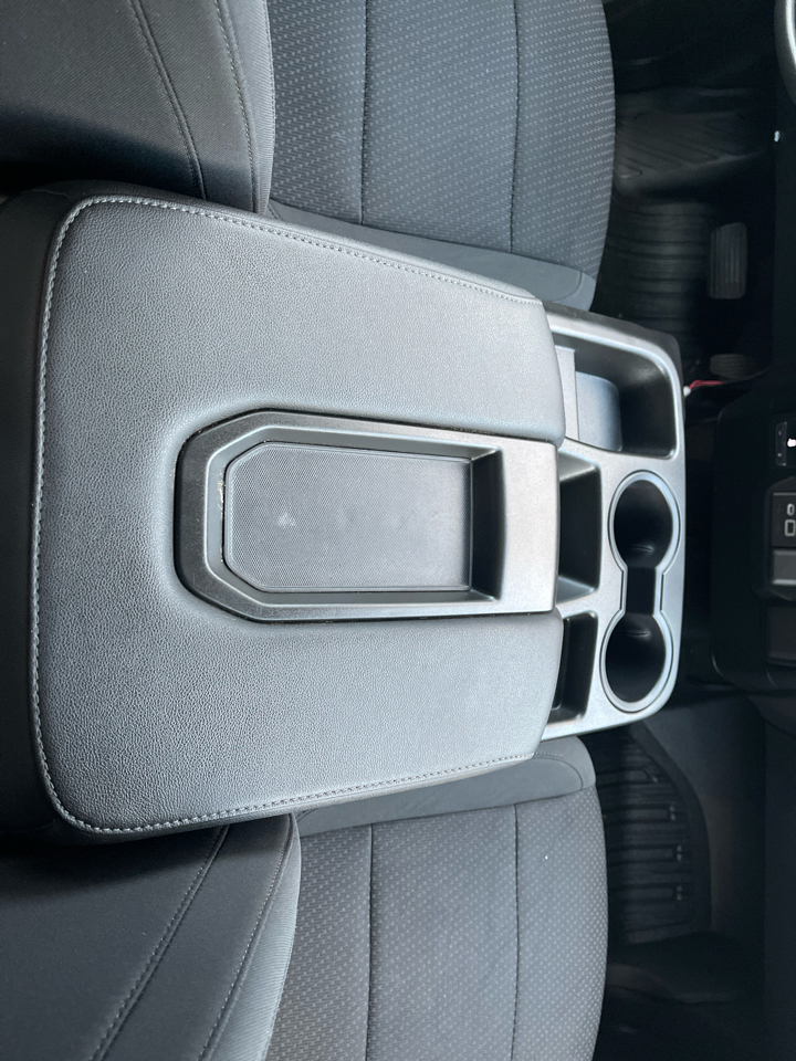 GMC Sierra 3500HD Pro Crew Cab 4WD SB 2022