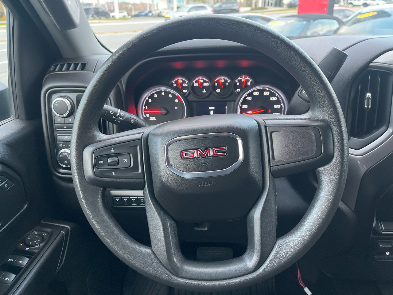 GMC Sierra 3500HD Pro Crew Cab 4WD SB 2022