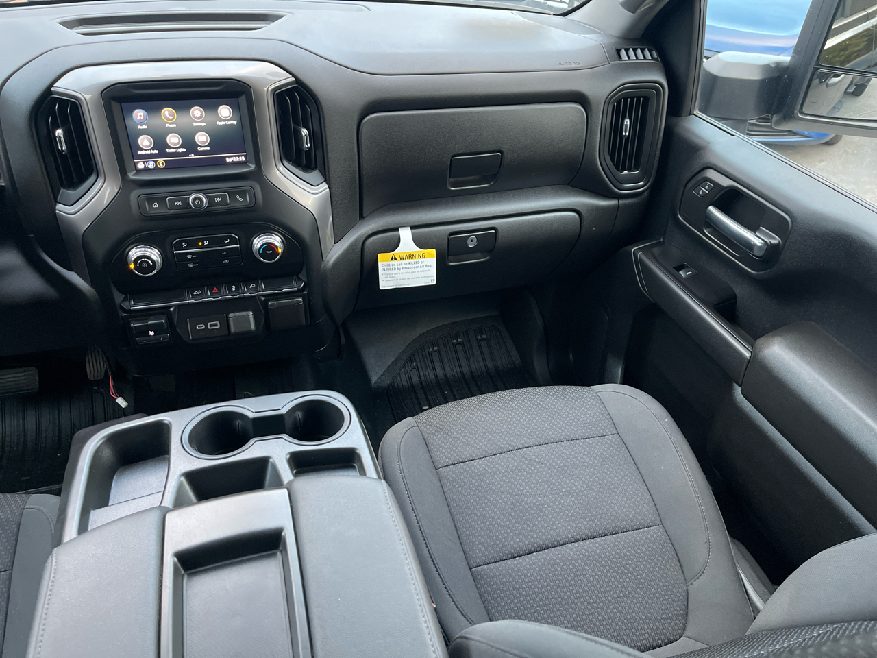 GMC Sierra 3500HD Pro Crew Cab 4WD SB 2022