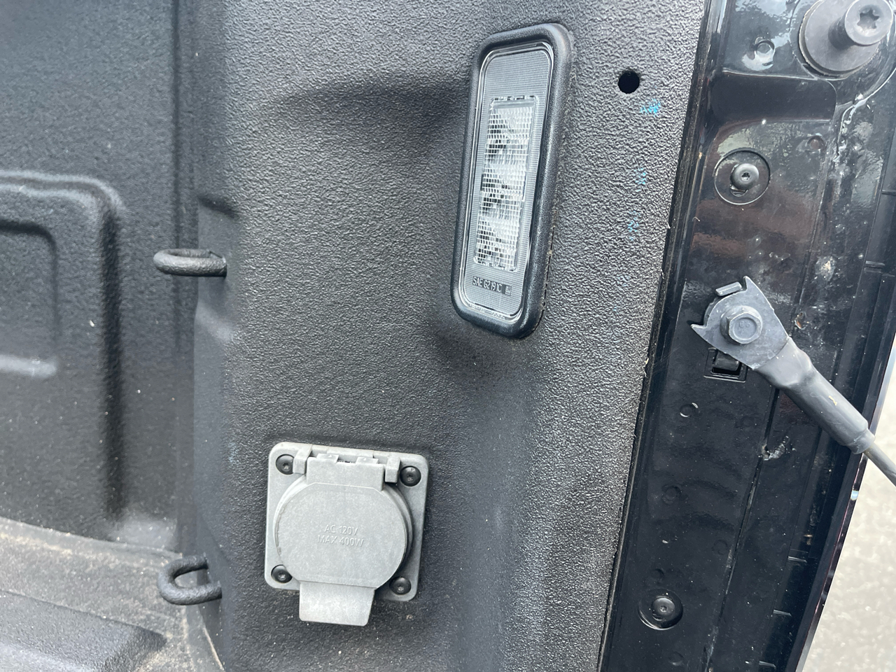 GMC Sierra 3500HD Pro Crew Cab 4WD SB 2022