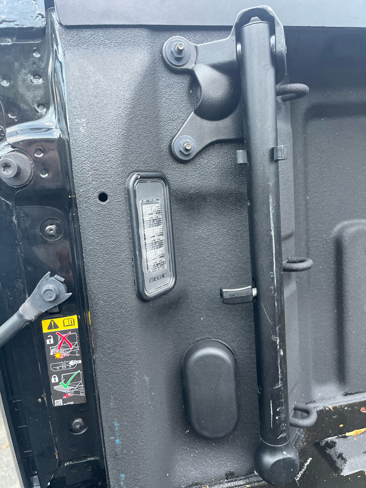 GMC Sierra 3500HD Pro Crew Cab 4WD SB 2022