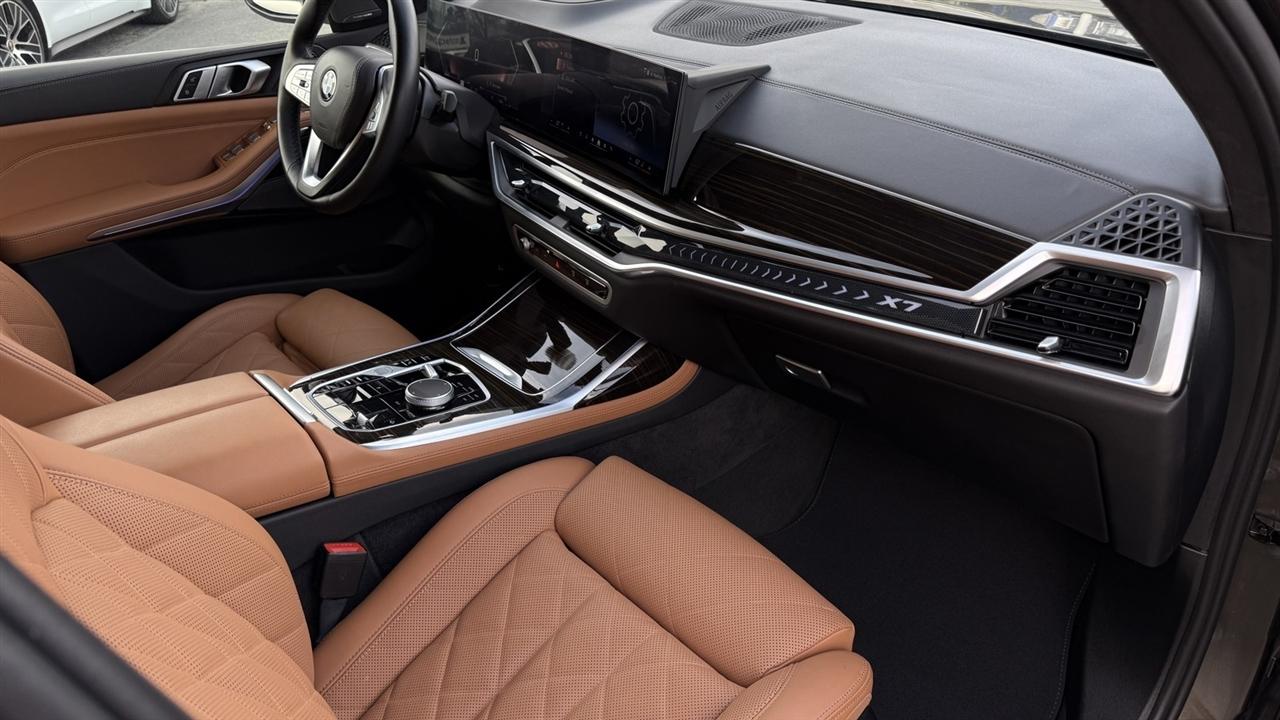 2024 BMW X7 40i - Photo 25