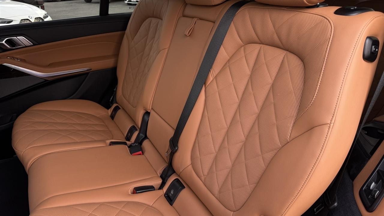 2024 BMW X7 40i - Photo 32