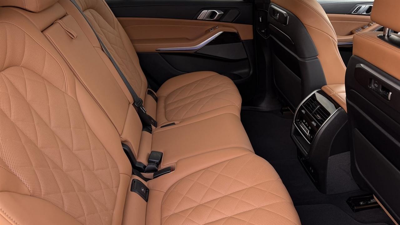 2024 BMW X7 40i - Photo 36