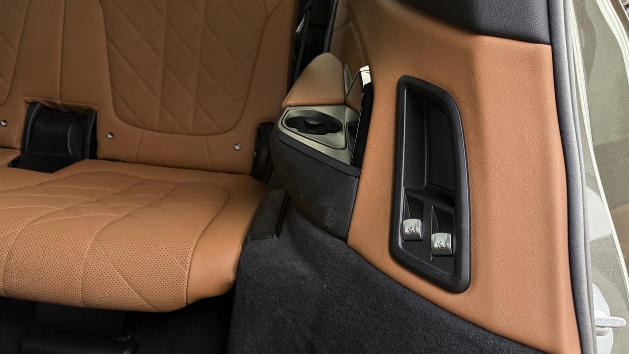 2024 BMW X7 40i - Photo 39